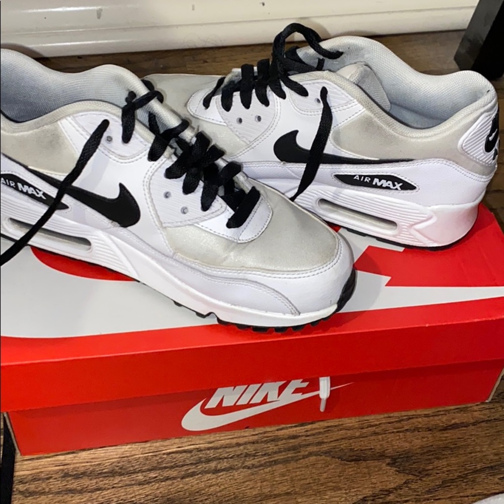 NIKE AIRMAX - BLK/WHITE